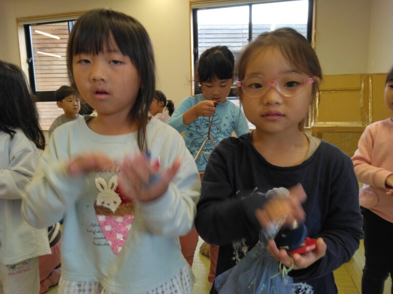 ４歳児　いるかチーム「音が響くって、楽しい！」