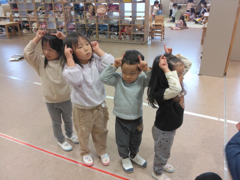 3歳児　にじ・かぜチーム「だれだー！！おれの橋を渡るのは！！」