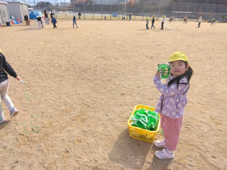 4歳児　つきいるかチーム・そらいるかチーム「何回跳べるかな？」